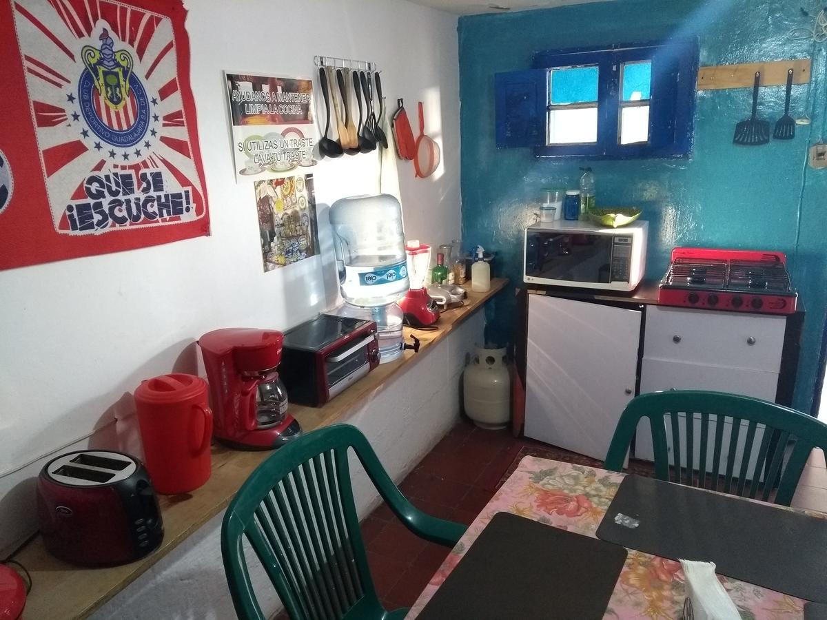 Hostal Casa Anita กัวดาลาฮารา ภายนอก รูปภาพ