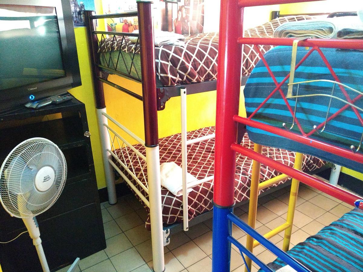 Hostal Casa Anita กัวดาลาฮารา ภายนอก รูปภาพ