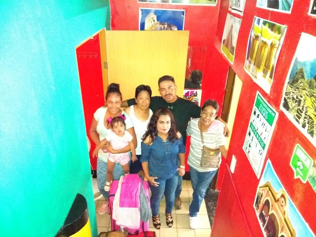 Hostal Casa Anita กัวดาลาฮารา ภายนอก รูปภาพ